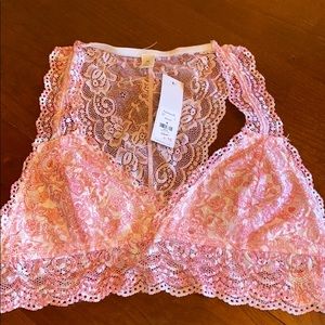 NWT Francesca’s Lace Bralette